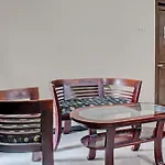 Oyo Life 92509 Maulana Guest House Simpur